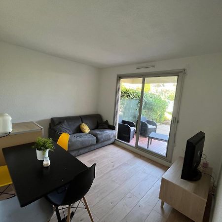Appartement 2 Pieces En Rez De Jardin Avec Parking Et Piscine 卢贝新城 外观 照片
