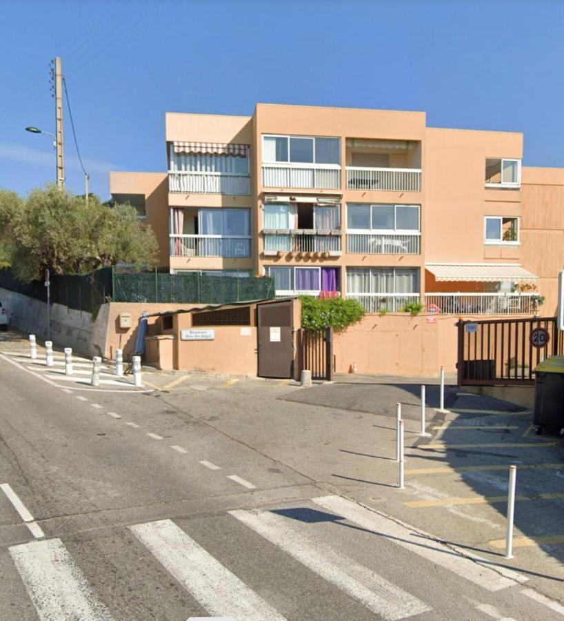 Appartement 2 Pieces En Rez De Jardin Avec Parking Et Piscine 卢贝新城 外观 照片